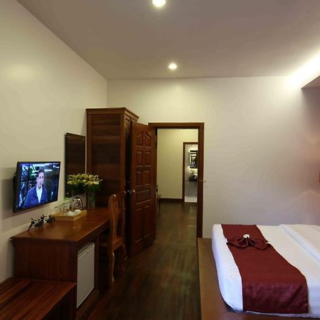 โฮลี อังกอร์ ดีลักซ์ โฮเต็ล Hotel เสียมราฐ ภายนอก รูปภาพ