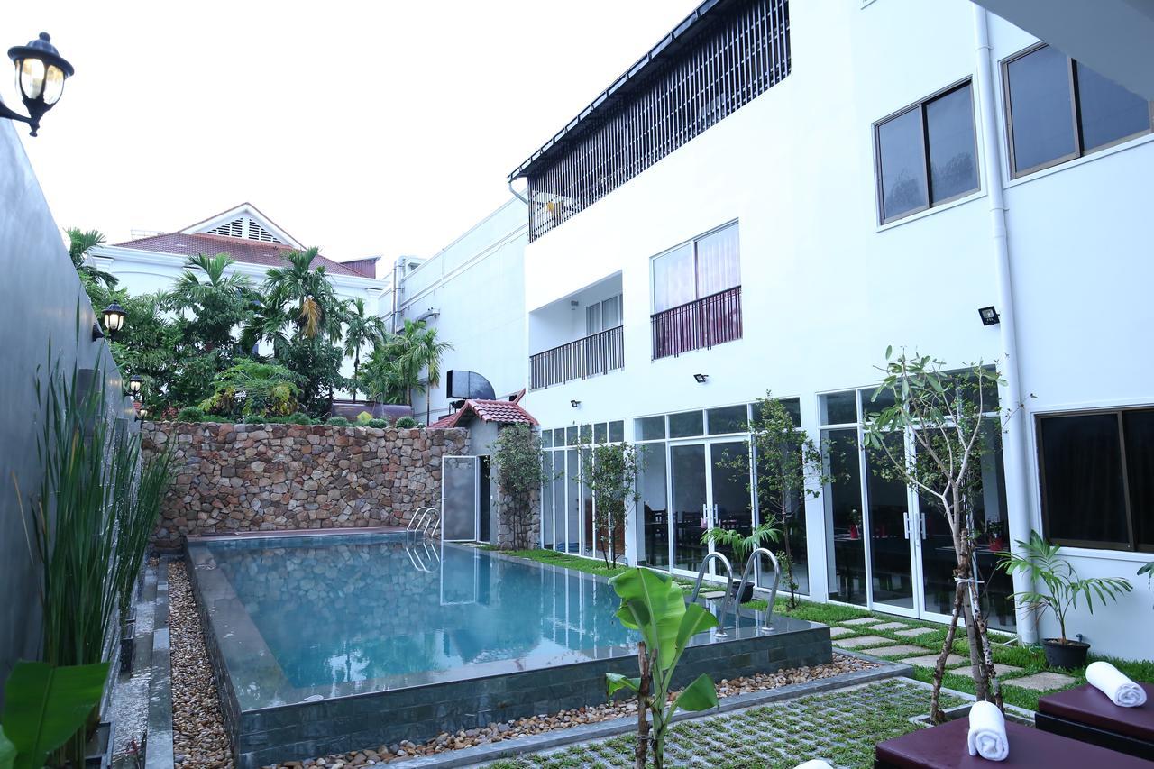โฮลี อังกอร์ ดีลักซ์ โฮเต็ล Hotel เสียมราฐ ภายนอก รูปภาพ